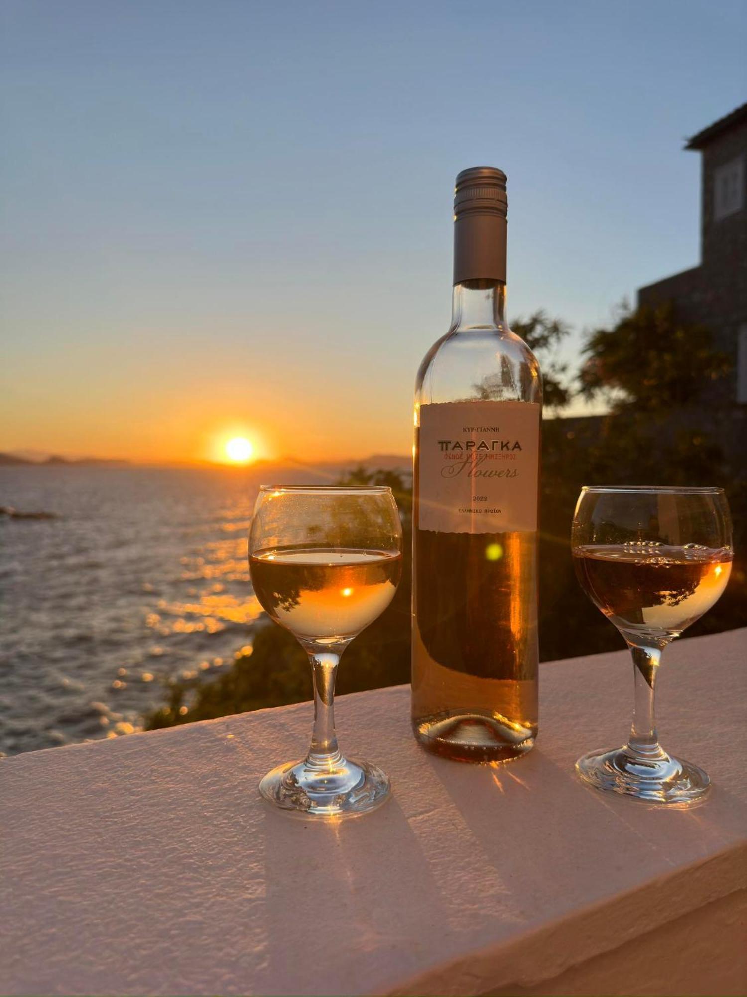 Sunset View Appartement Hydra  Buitenkant foto